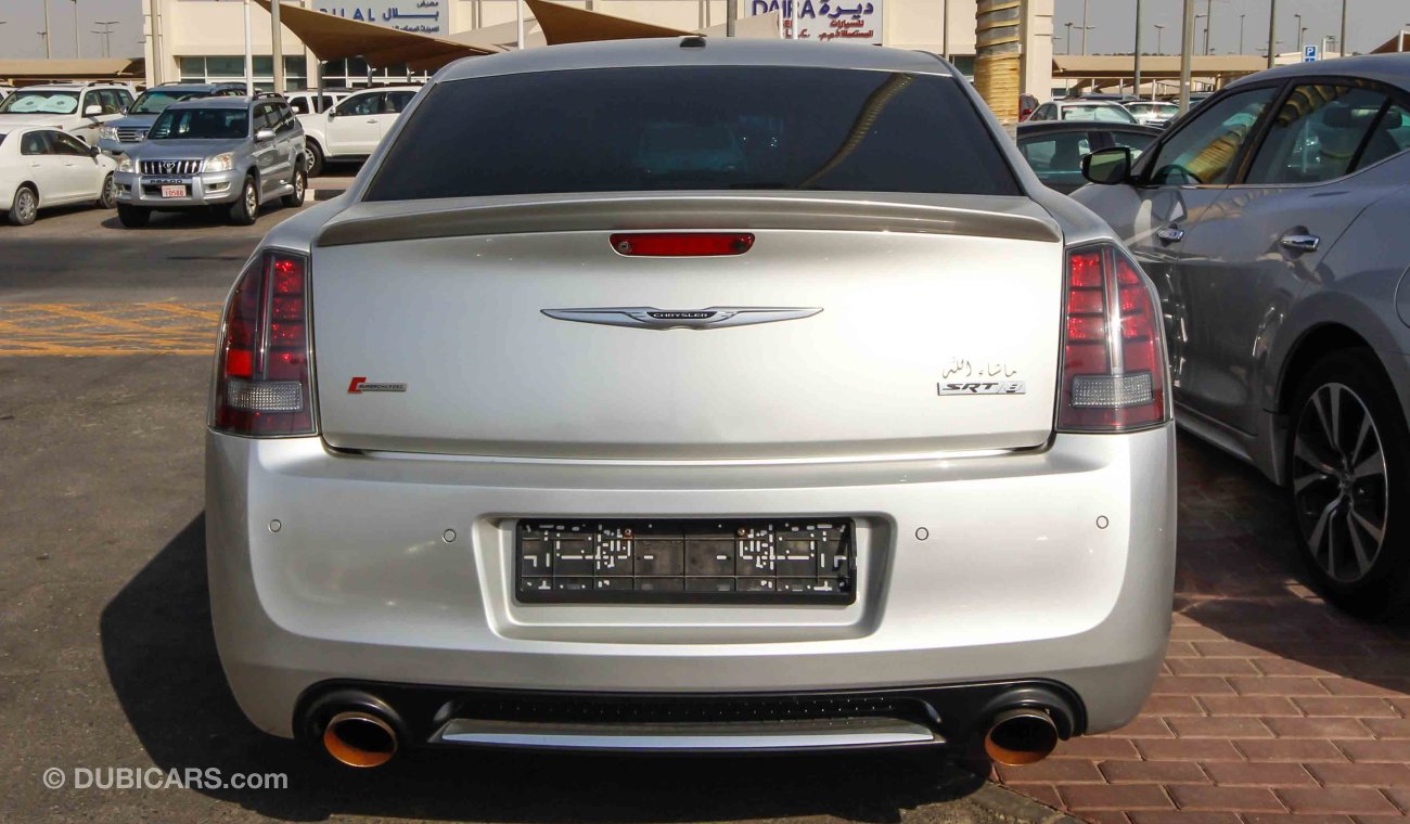 Chrysler 300C SRT8