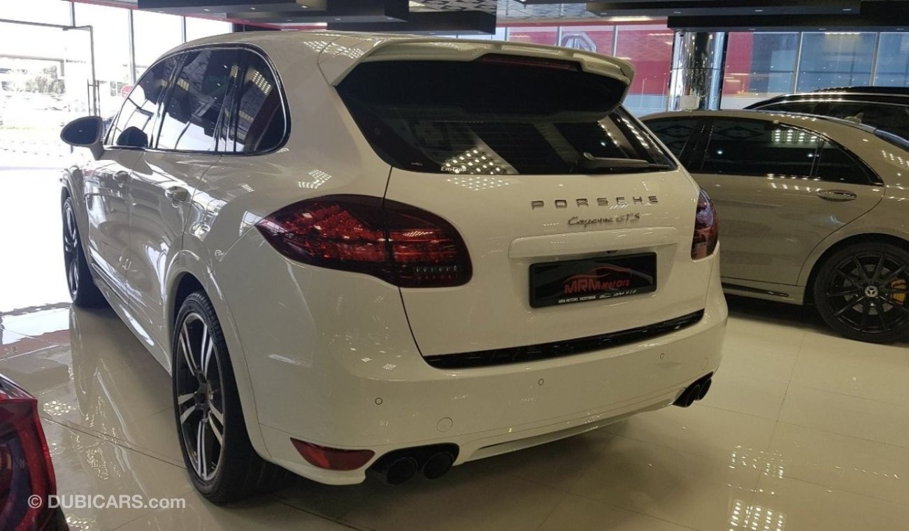 Porsche Cayenne GTS PORSCHE CAYYNE GTS-2013