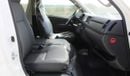 تويوتا هاياس DLS - STD ROOF HIACE 2.5L 15 SEATER AC H.ROOF