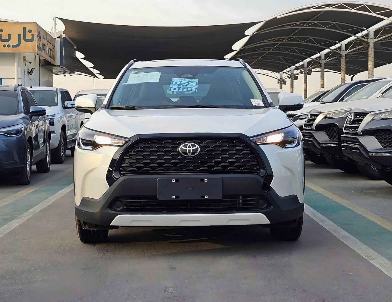 تويوتا كورولا كروس HYBRID FULL OPTION / 2.0L V4 / LEATHER + ELECTRIC SEAT / MUD GUARD /SUNROF / CODE # HYBRID