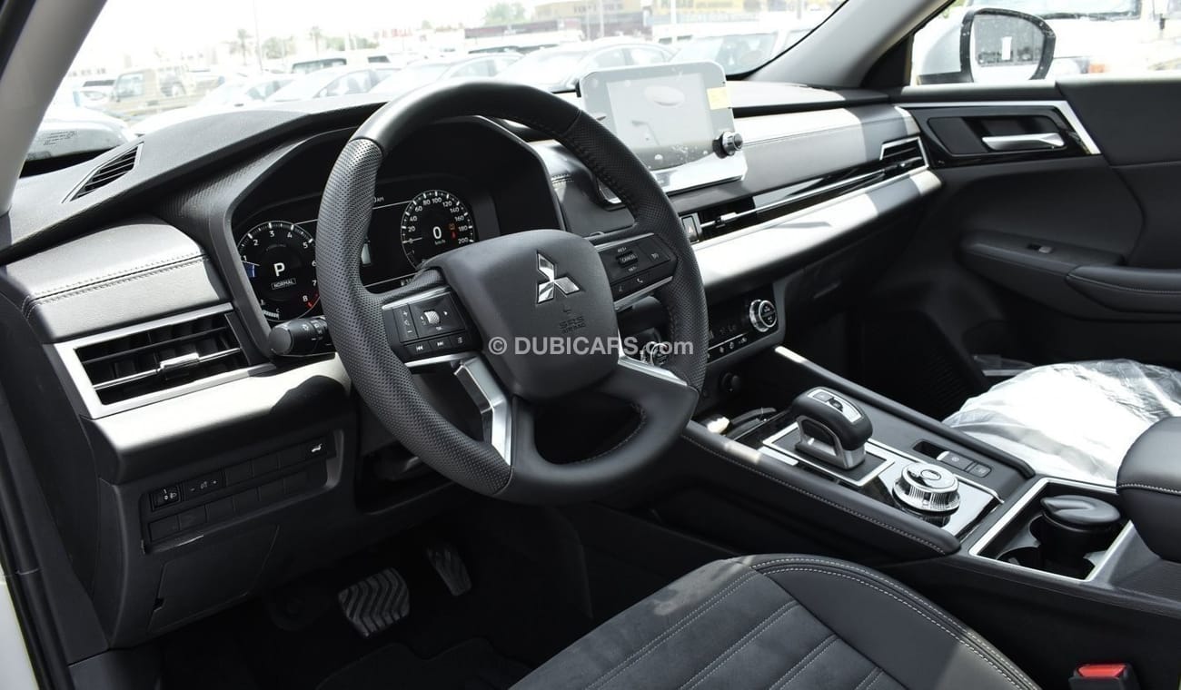 Mitsubishi Outlander MITSUBISHI OUTLANDER 2.5L 4WD 2023 (ONLY FOR EXPORT)
