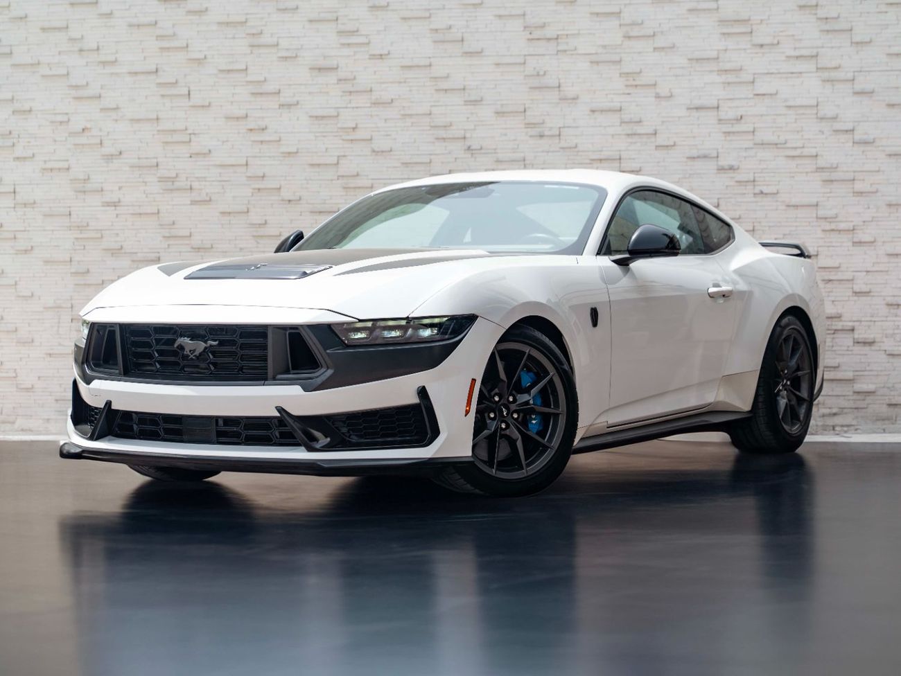 Ford Mustang Dark Horse