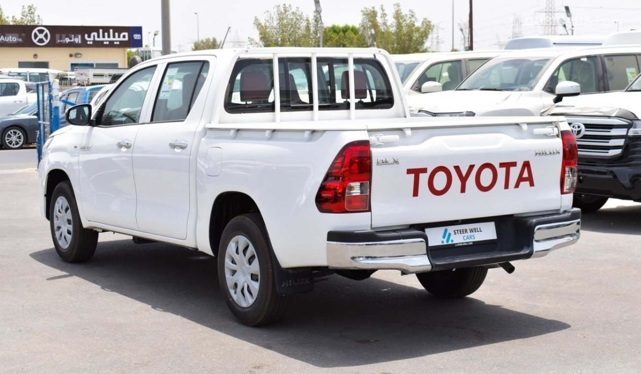 Toyota Hilux DLX 2.7 L 4X2 PETROL WITH GCC SPECS - EXPORT ONLY