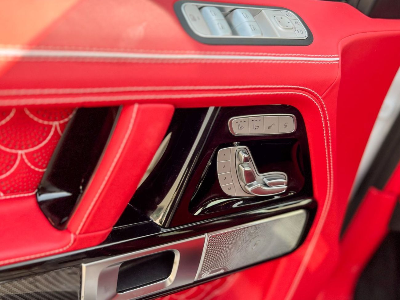 Mercedes-Benz G 63 AMG 4MATIC SUV - BRABUS KIT