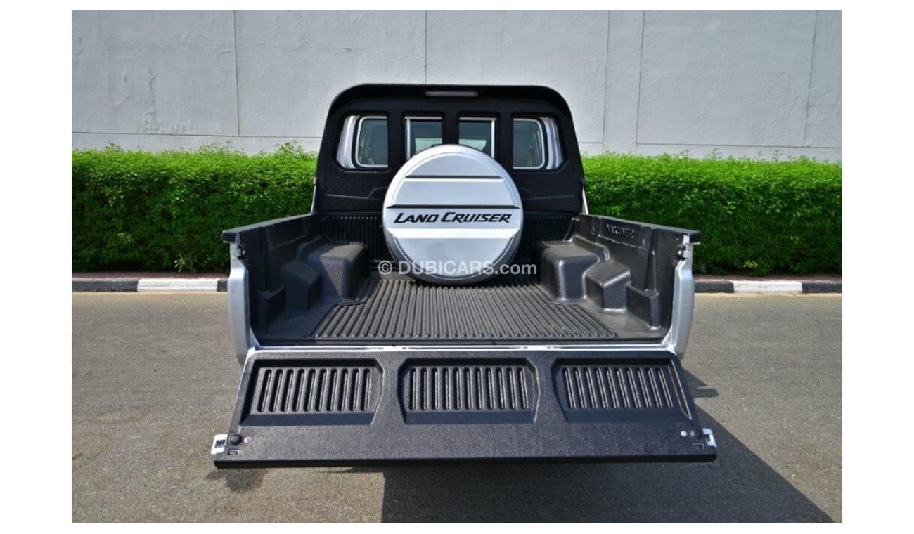 تويوتا لاند كروزر بيك آب 79 Black Edition
