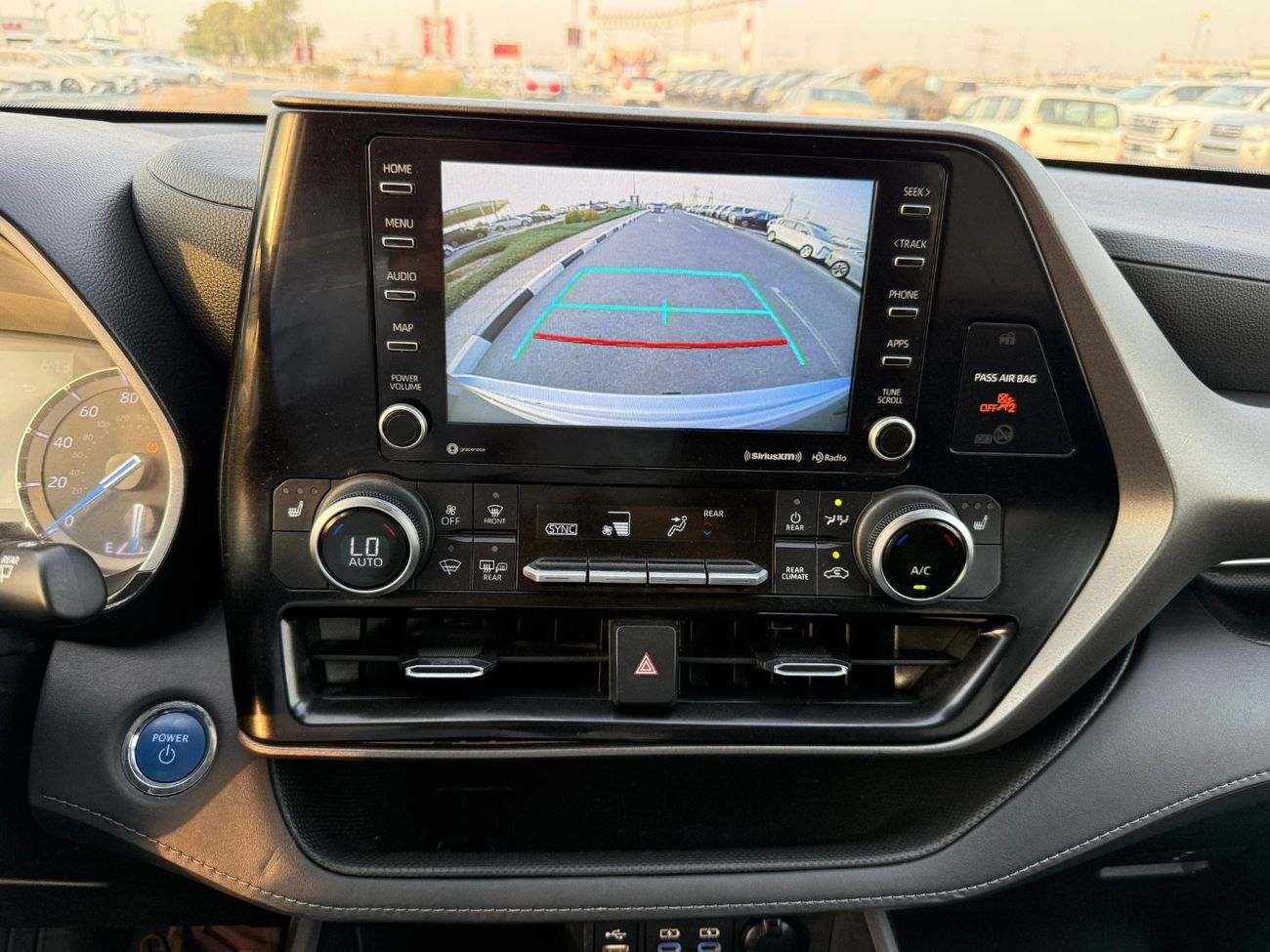 Toyota Highlander XLE Hybrid 2.5 L Full Option 2022