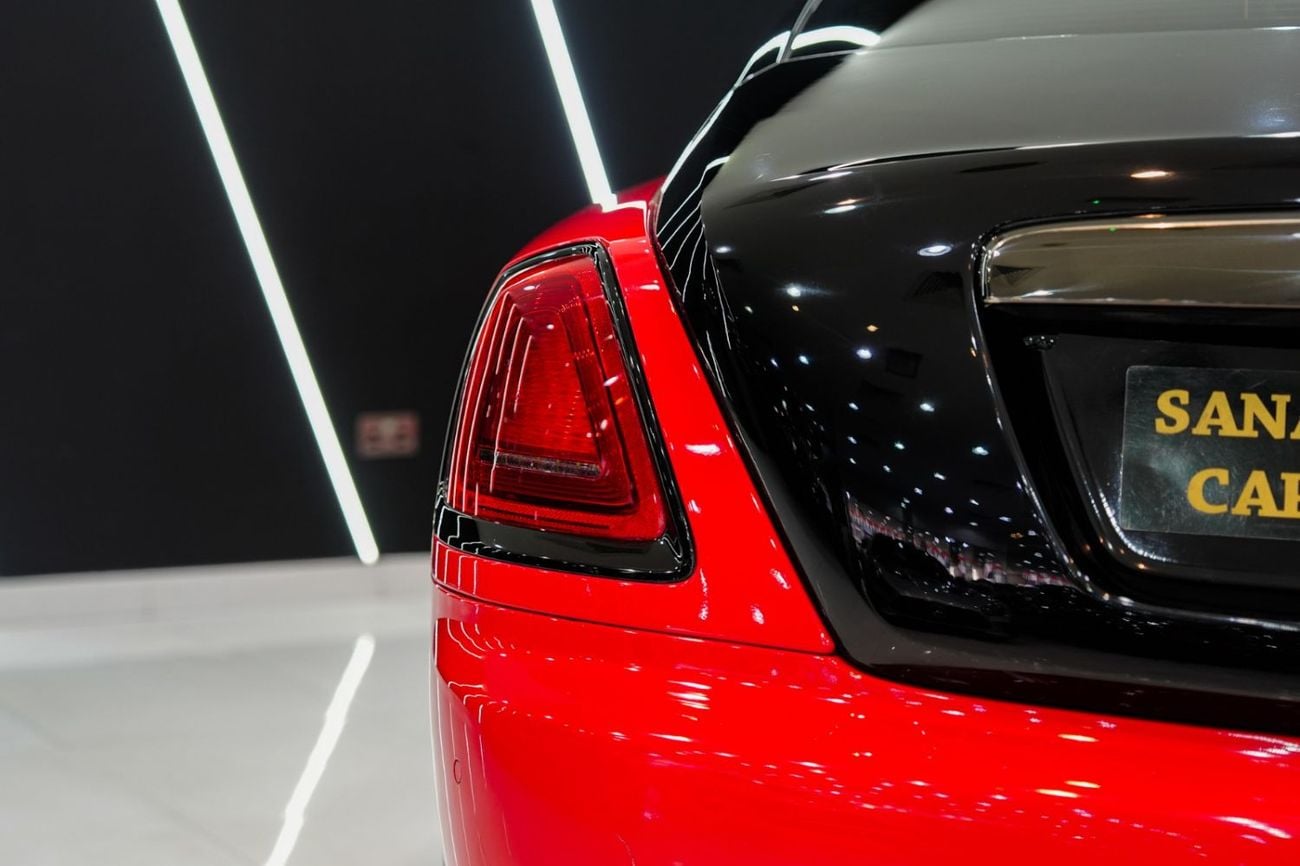 Rolls-Royce Wraith Black Badge, Two-Tone Exterior, Bespoke Audio, Starlight, GCC Specs!!