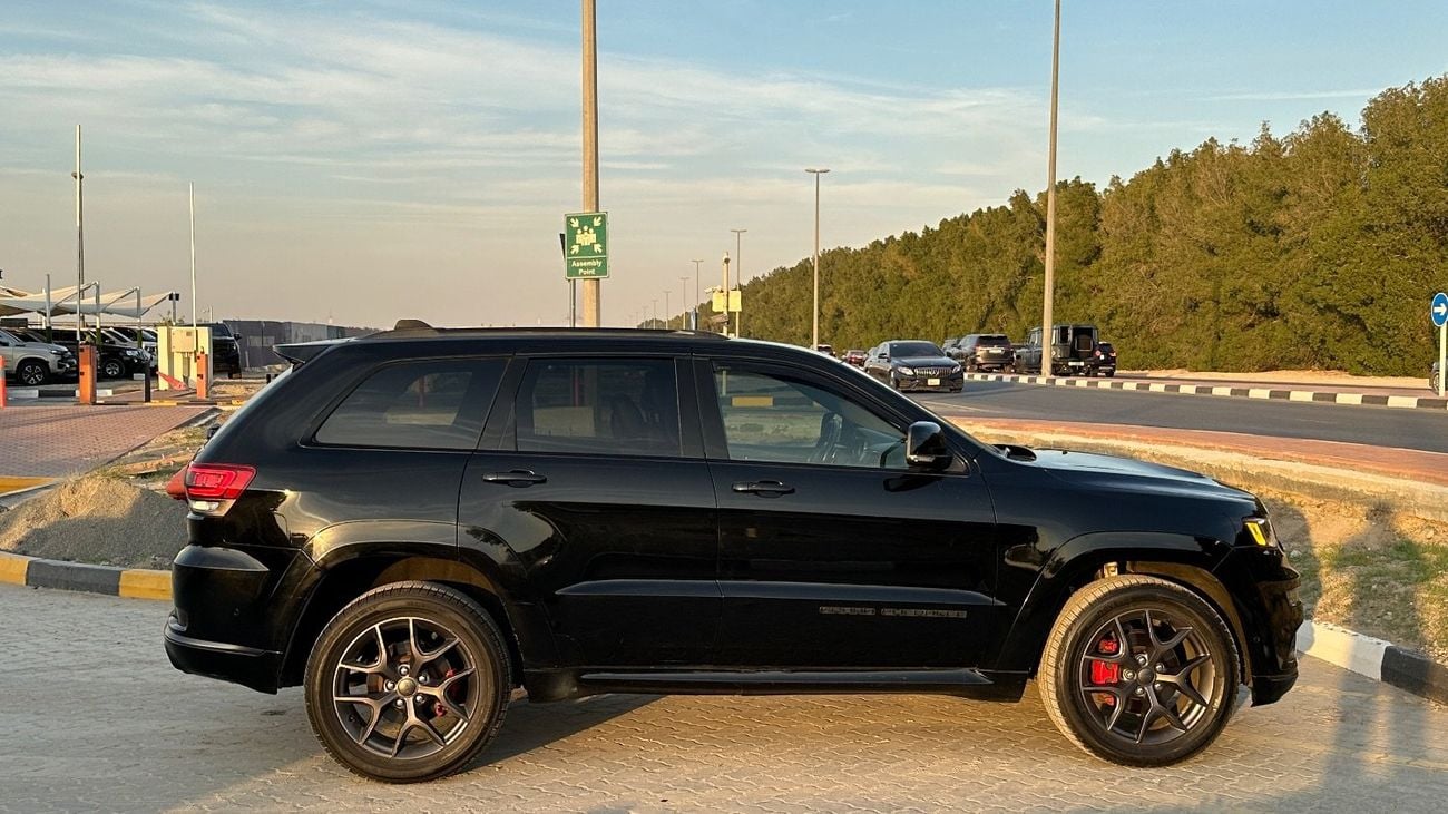 جيب جراند شيروكي Limited 3.6L