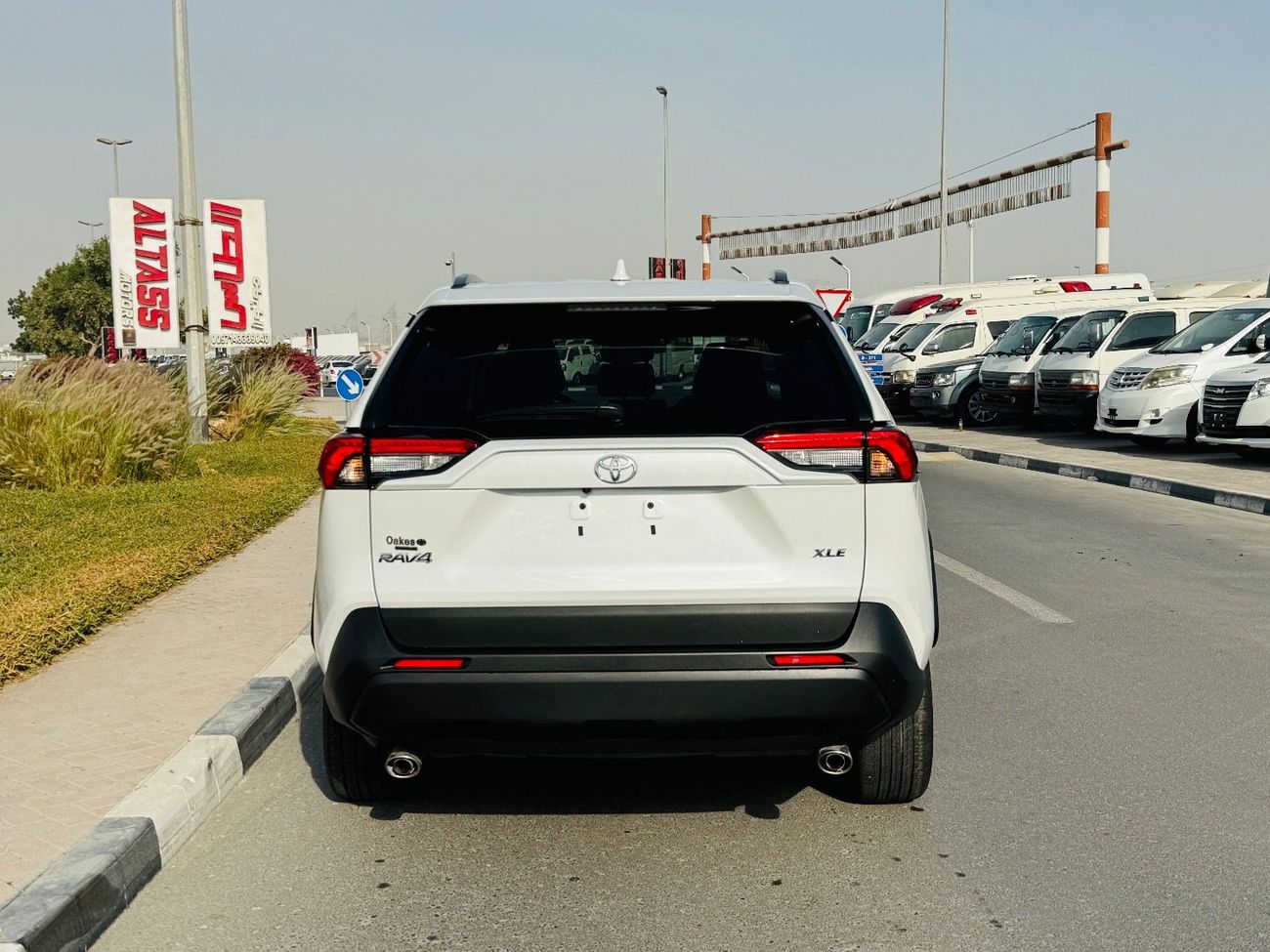 Toyota RAV4 Toyota RAV4 XLE premium