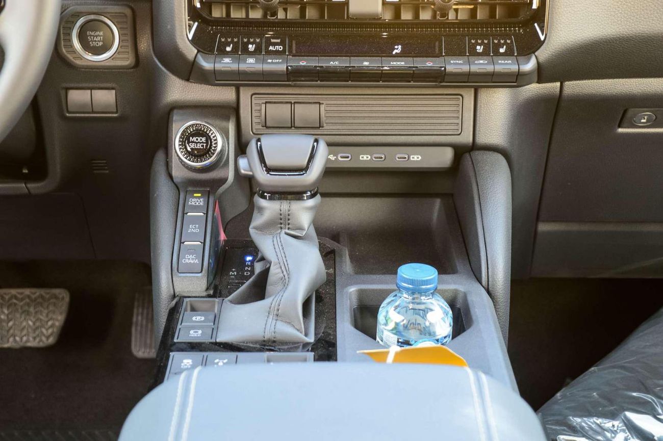 Toyota Prado TOYOTA LAND CRUISER PRADO 2.4L 4WD PETROL SUV 2025 (Inside Black)