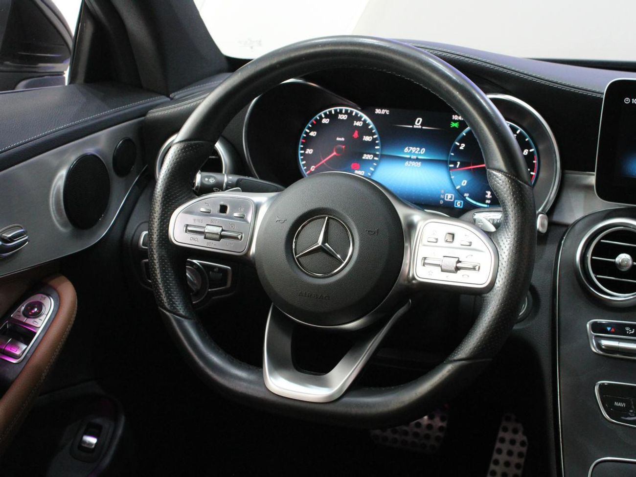 مرسيدس بنز C 200 كوبيه GCC // LOW MILEAGE