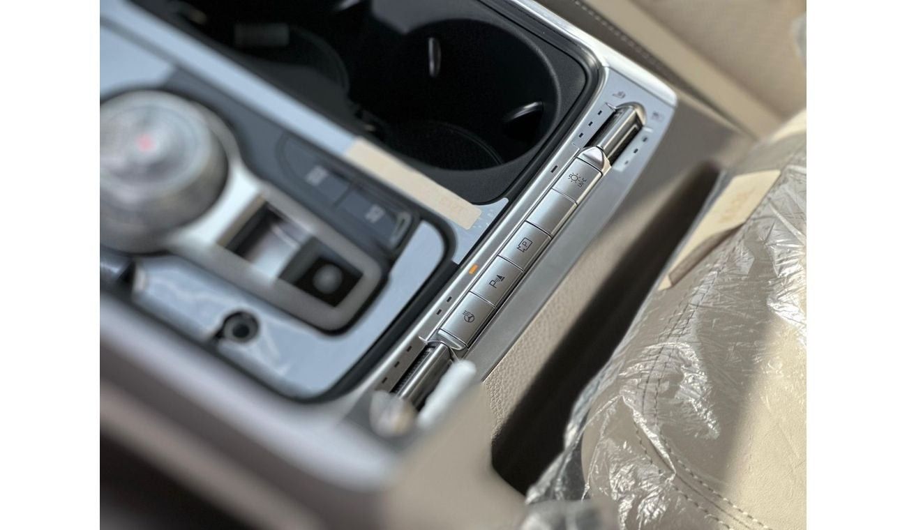 Kia Carnival Brand New Kia Signature 3.5L 9 Seats FWD Korean Spec