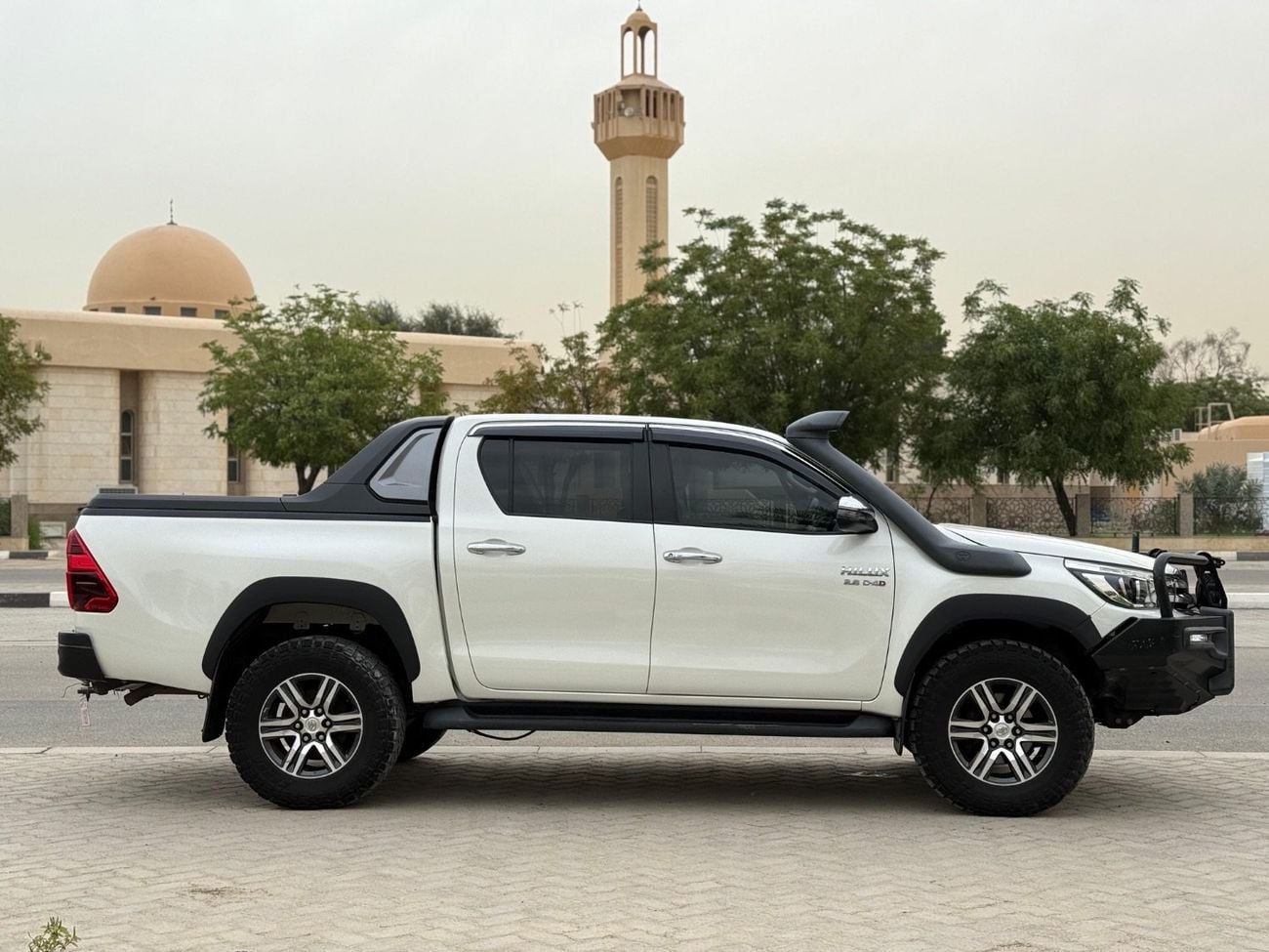 Toyota Hilux DLS SR5 export from Australia