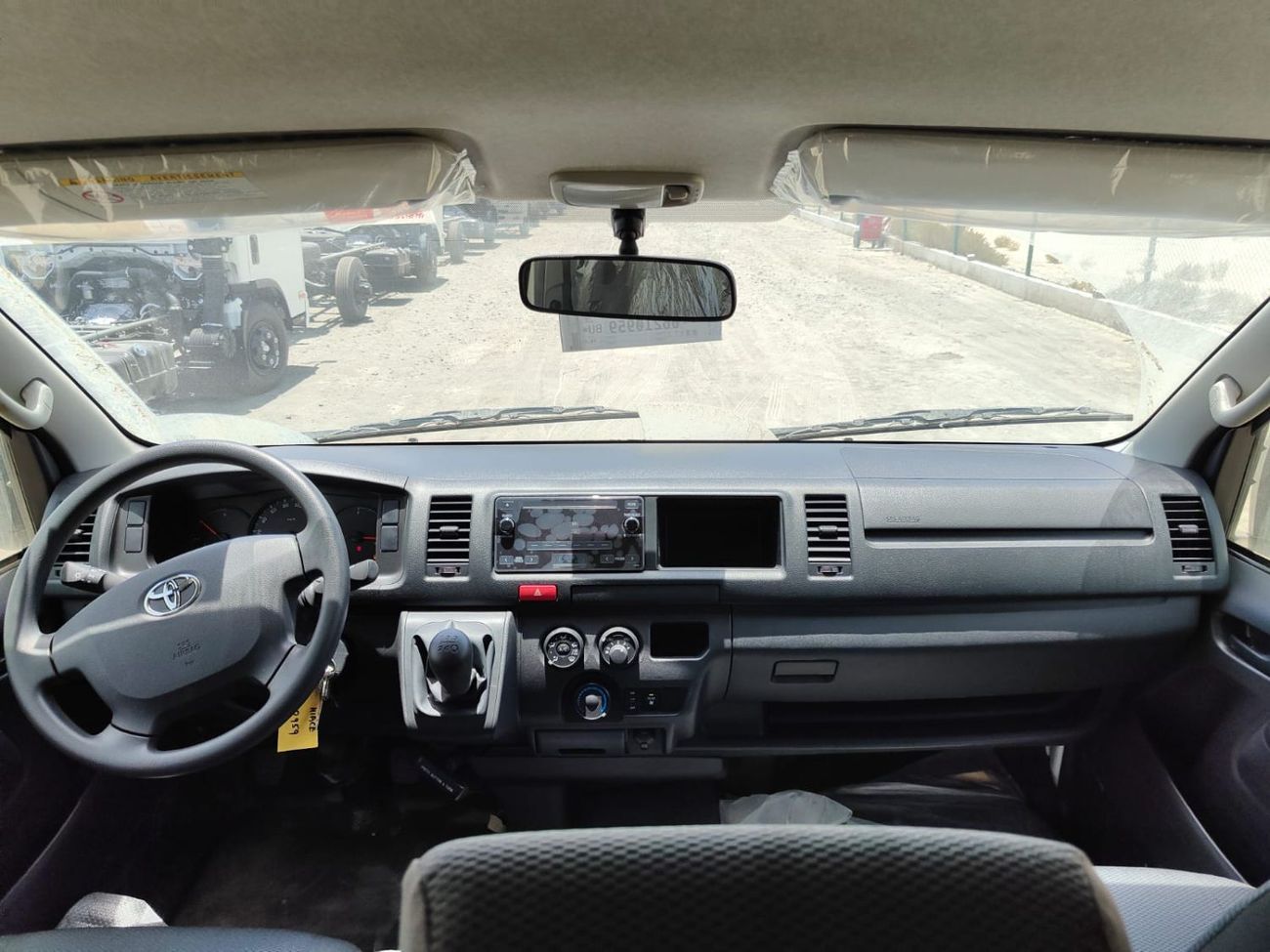 تويوتا هاياس 2025 Toyota Hiace (Old-Shape) High-Roof 16-Seater Passenger Van 2.7L 4-Cyl Petrol M/T RWD Africa Onl