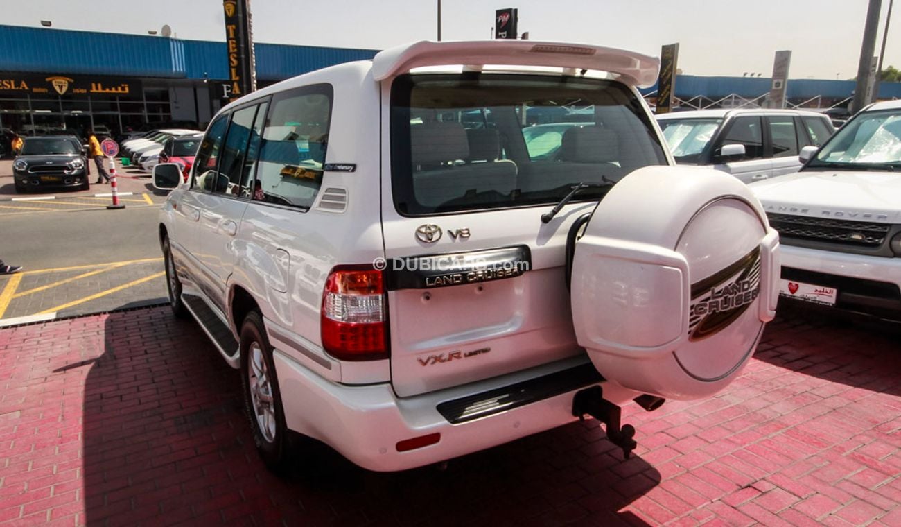 Toyota Land Cruiser VX.R Limited 60th Anniversary Edition