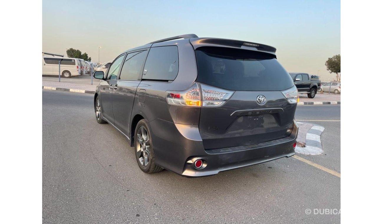 Toyota Sienna SE LIMITED START & STOP ENGINE AND ECO 3.5L V6 2016 AMERICAN SPECIFICATION