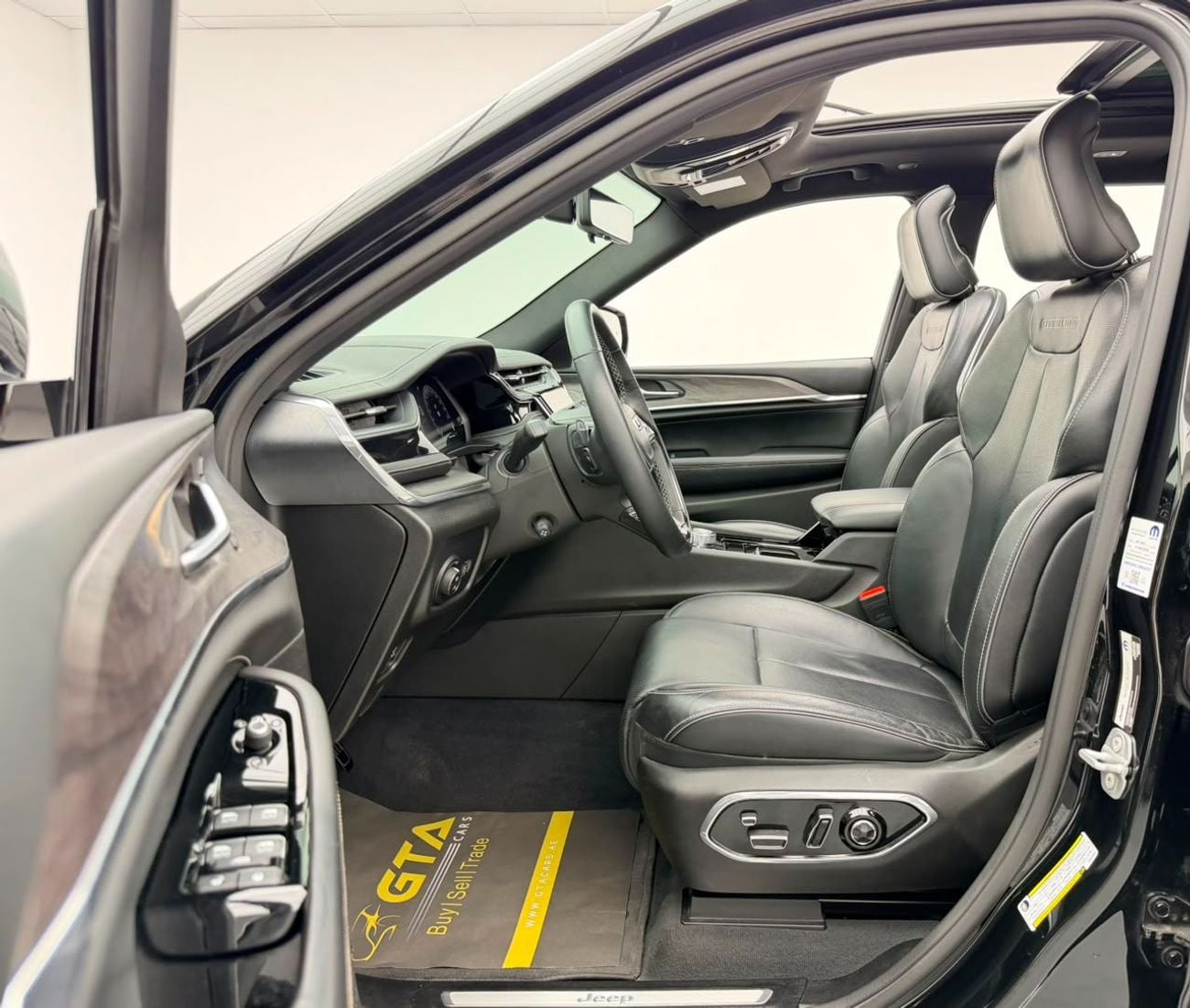 جيب جراند شيروكي L 2023 Jeep Grand Cherokee L Overland, Jeep Warranty + Service Contract, Full Jeep Service History, GC