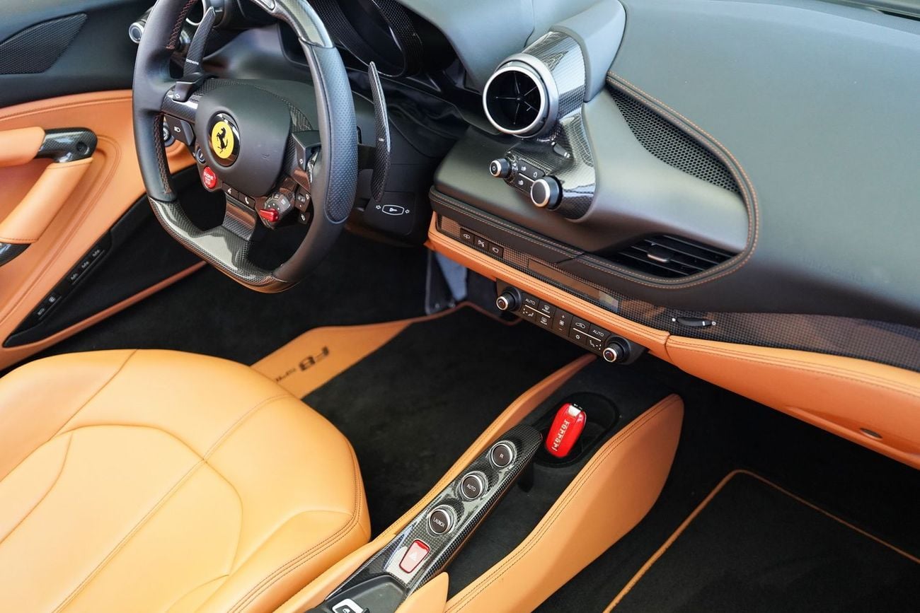 Ferrari F8 Spider 3.9T V8