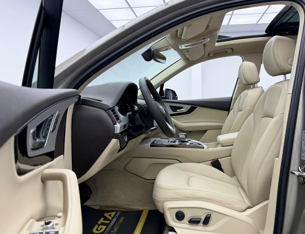 Audi Q7 45 TFSI quattro 3.0L 2017 Audi Q7 45 TFSI Quattro, Full Audi Service History, 7 Seater, Excellent Co