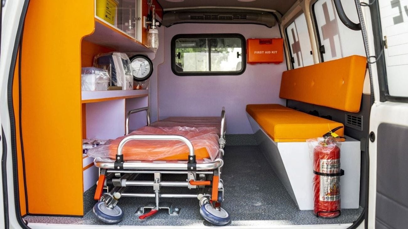 تويوتا لاند كروزر 70 AMBULANCE LC78 4.2D MT MY2024