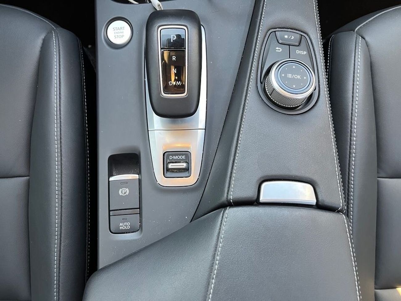 إنفينيتي QX50 2.0T Luxe (FWD)