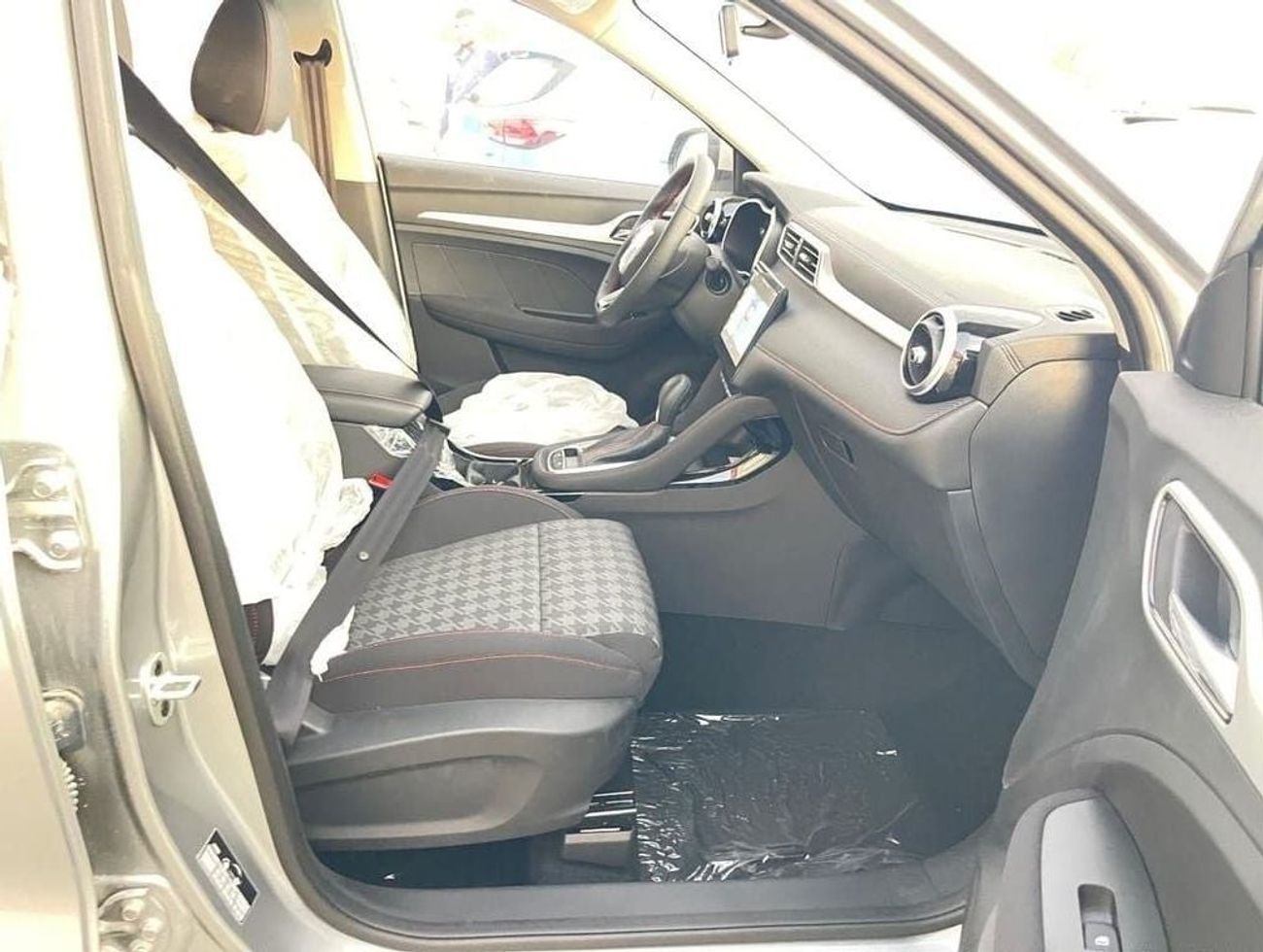 MG ZS 1.5l comfort 2025 model GCC specs 2025 model