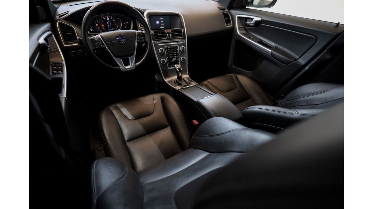 فولفو XC 60 Volvo XC60 2016 GCC under Warranty with Flexible Down-Payment.