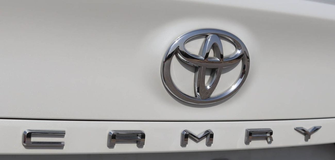 تويوتا كامري S 2.5L (181 HP) Toyota Camry 2020 GCC without accidents in excellent condition 1388 P.M