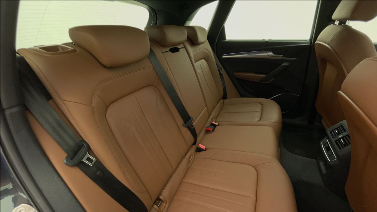 أودي Q5 45 TFSI QUATTRO 2 | بدون دفعة مقدمة | اختبار القيادة في المنزل