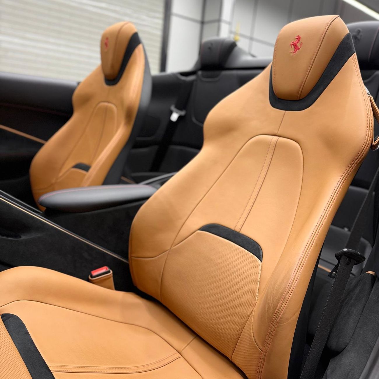 فيراري روما Spider | Brand New | GCC Specs with 5 years warranty and 7 years service contract | Latest Ferrari C