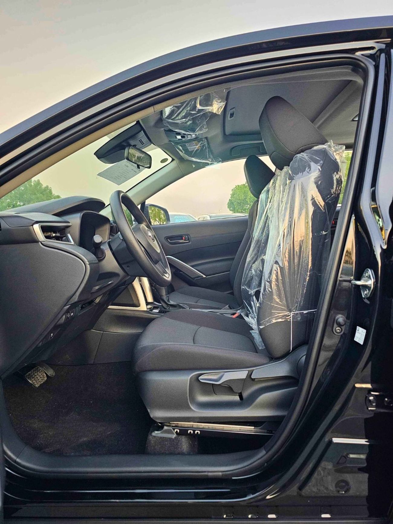 Toyota Corolla Cross HYBRID ELITE / SUNROOF / FABRIC SEATS / 2.0L V4  (CODE # CRCHC)