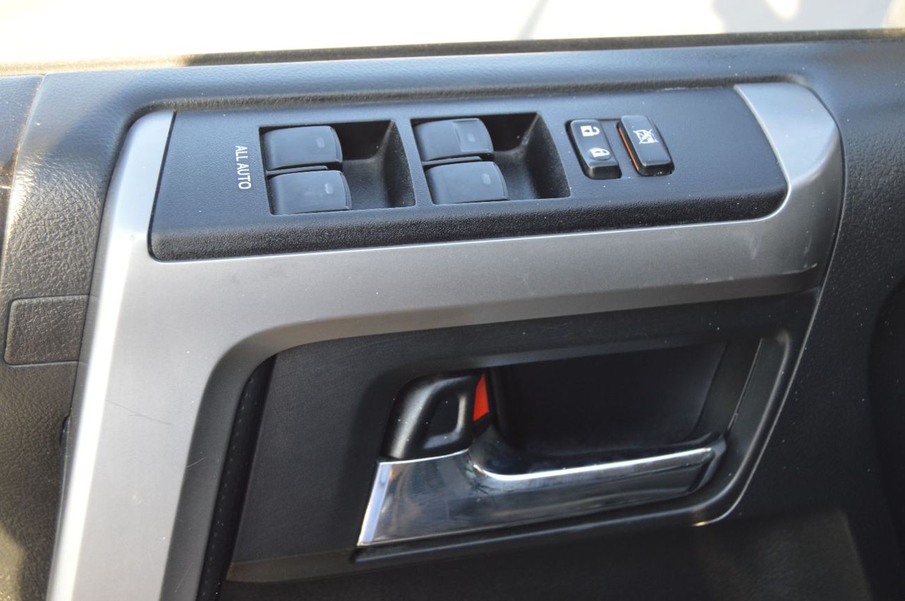 Toyota 4Runner Left Hand Drive Year: *2018* *SR5*  Engine: 4.0L/ V6