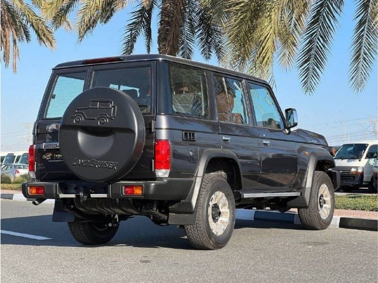 Toyota Land Cruiser 70 LC76 2.8L DSL A/T // 2024 // FULL OPTION WITH RADAR , CRUISE CONTROL , DVD&REAR CAMERA // SPECIAL OF
