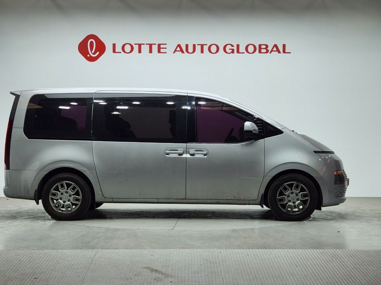 هيونداي ستاريا 2022 HYUNDAI STARIA (D) 2.2 Tourer 9seat Modern