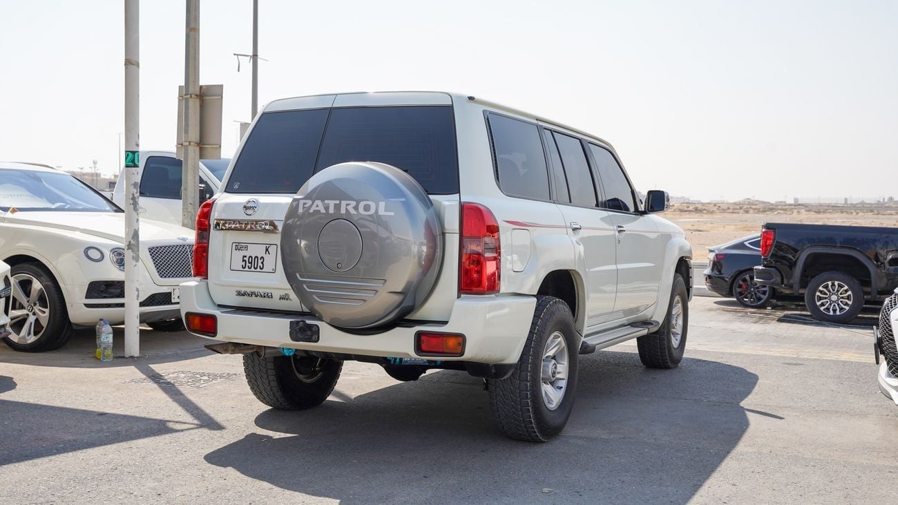 Nissan Patrol Safari