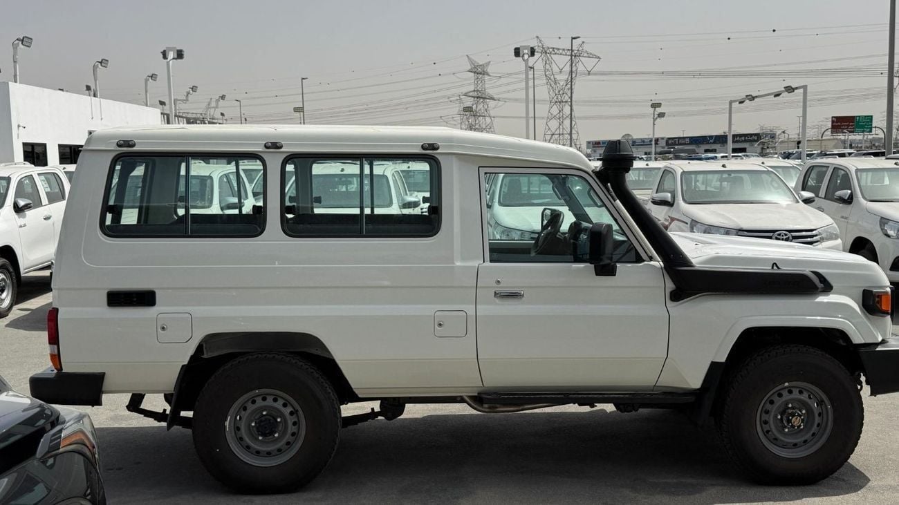Toyota Land Cruiser 70 LAND CRUISER HARDTOP LC78 4.2L DIESEL 2024 MODEL YEAR WHITE COLOR