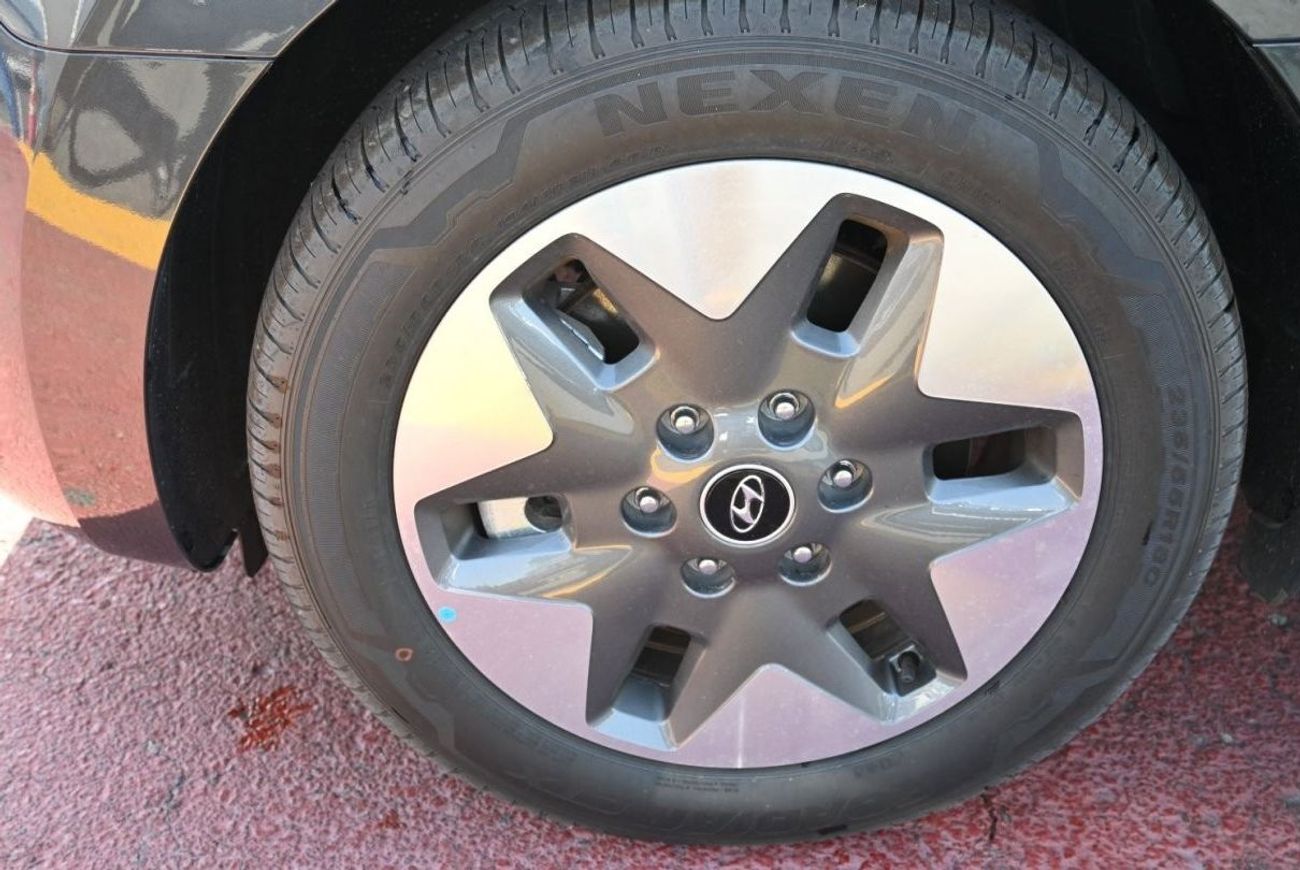 هيونداي ستاريا هيونداي ستاريا 3.5 لتر بنزين ، واجن ، دفع أمامي ، 5 أبواب ، مثبت السرعة ، كاميرا خلفية ، دي في دي ،