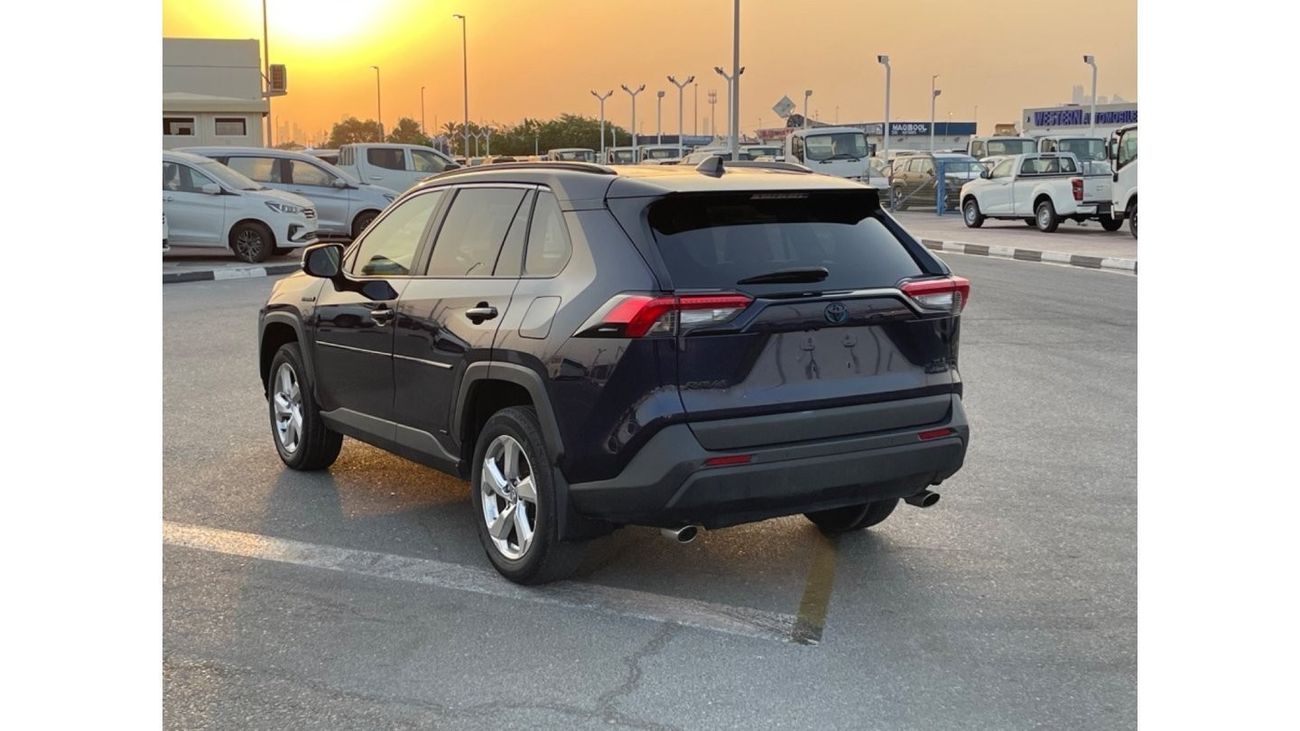 Toyota RAV4 2021 TOYOTA RAV4 XLE PREMIUM HYBRID 4x4 FULL OPTIONS IMPORTED FROM USA