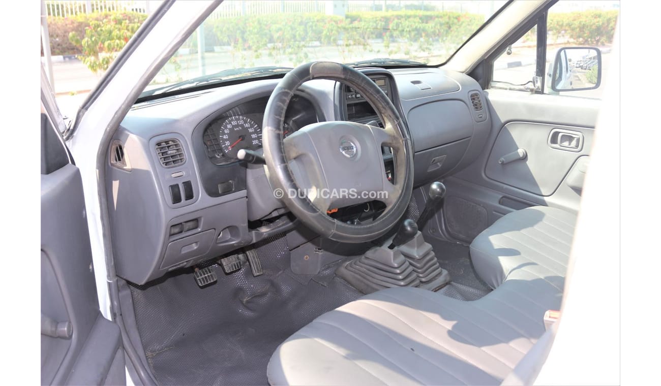 Nissan Pickup NISSAN PICKUP 4X4 MODEL 2005 PETROL