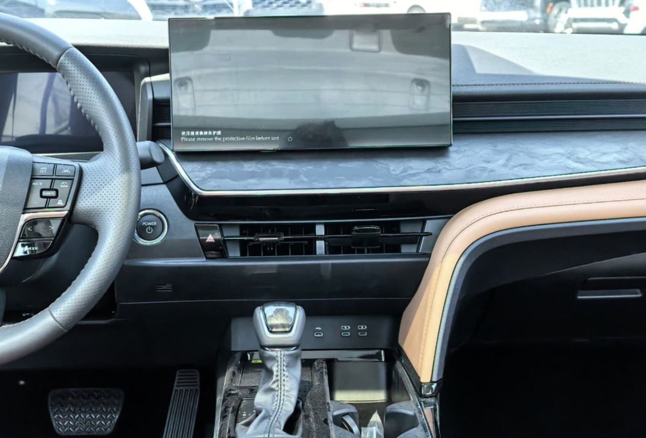 Toyota Camry TOYOTA CAMRY 2.0L HEV PREMIUM OPTION 2025