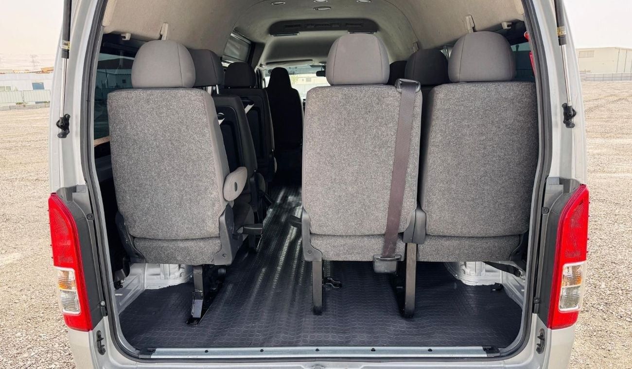 Toyota Hiace GOOD CONDITION | RHD | 2018 | 3.0L DIESEL ENGINE | 12 SEATERS | AUTOMATIC TRANSMISSION | DIGITAL REA