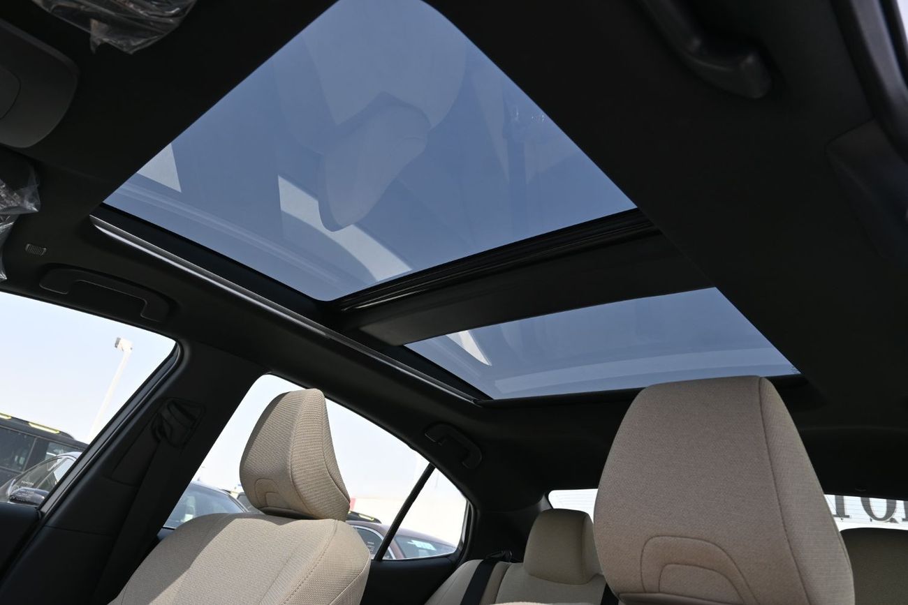 Toyota Camry Toyota Camry LE 2.5L Hybrid, Model 2025, Color White