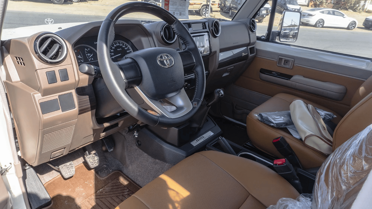 Toyota Land Cruiser 70 ECT0099 - Toyota LC71 Htop SWB - 4.0L Petrol Manual White