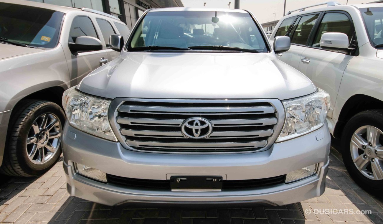 Toyota Land Cruiser GXR V6