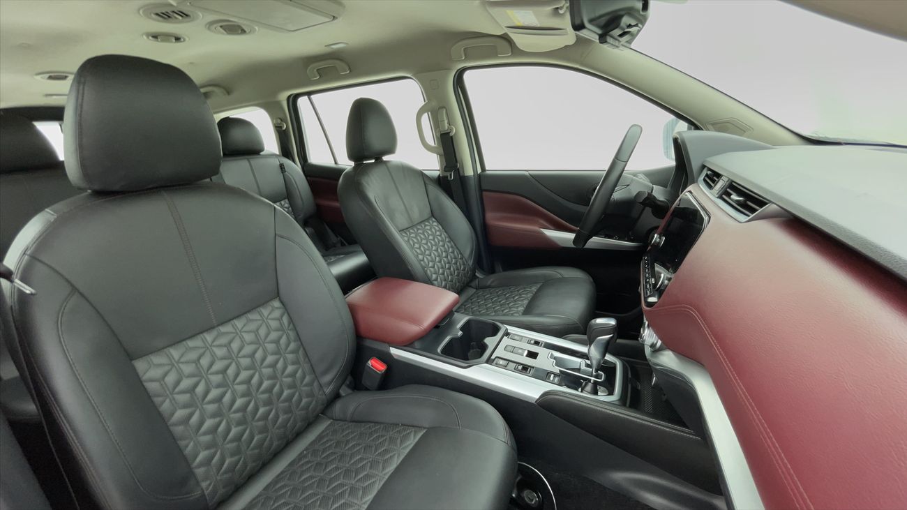 نيسان إكستيرا PLATINUM 2.5 | بدون دفعة مقدمة | اختبار قيادة مجاني للمنزل