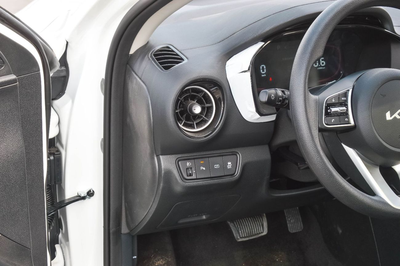 كيا K3 KIA K3 COMFORT 1.5L FWD PETROL SEDAN 2025