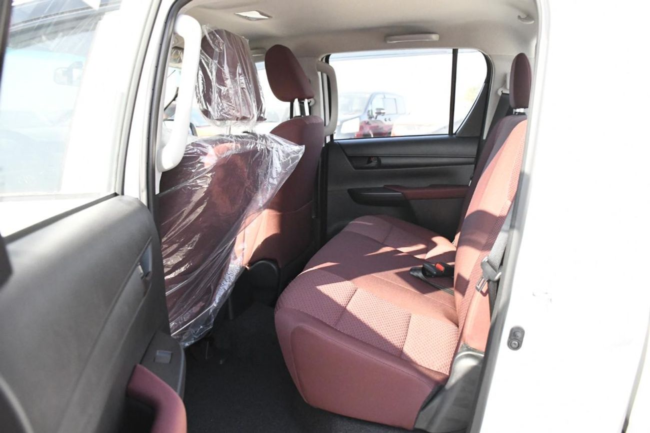 Toyota Hilux GL 2 2.4L AWD Hilux 4x4 Double Cabin Pick up 2400 cc manual transmission