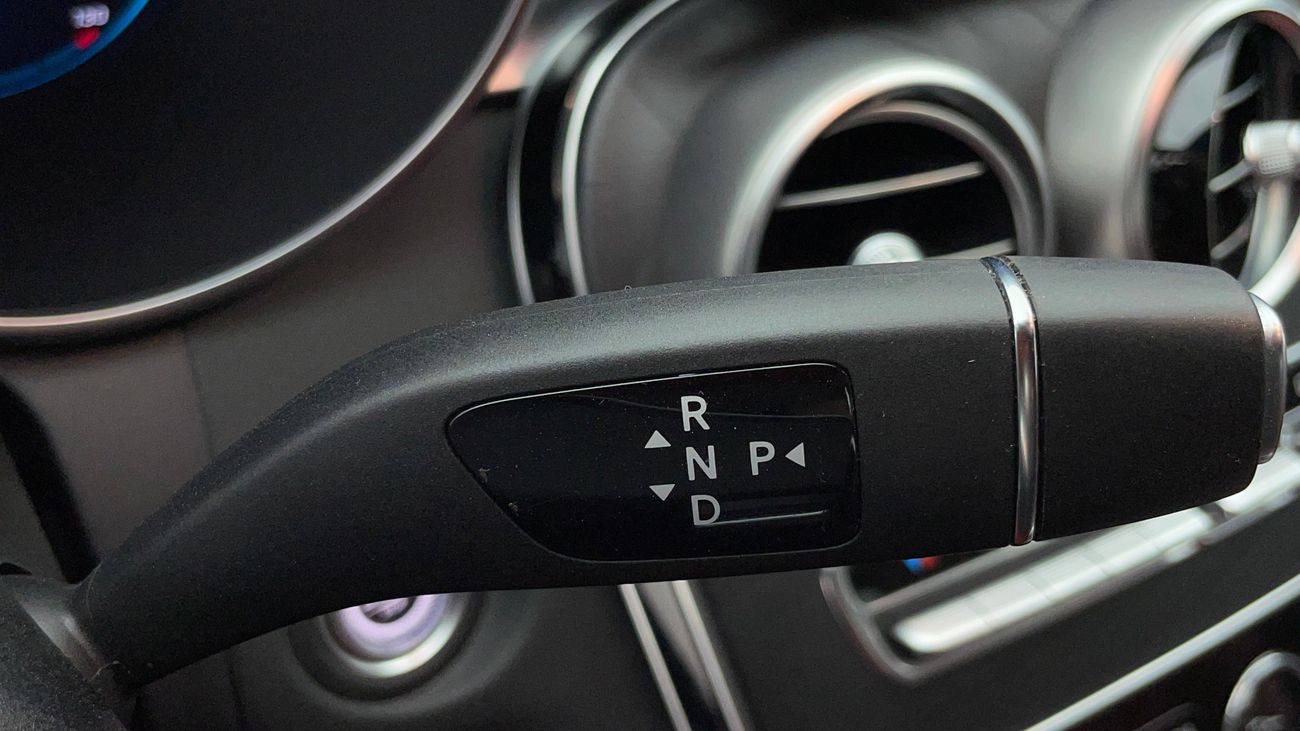 مرسيدس بنز C 200 PREMIUM AMG SPORT PACK 2 | بدون دفعة مقدمة | اختبار القيادة في المنزل