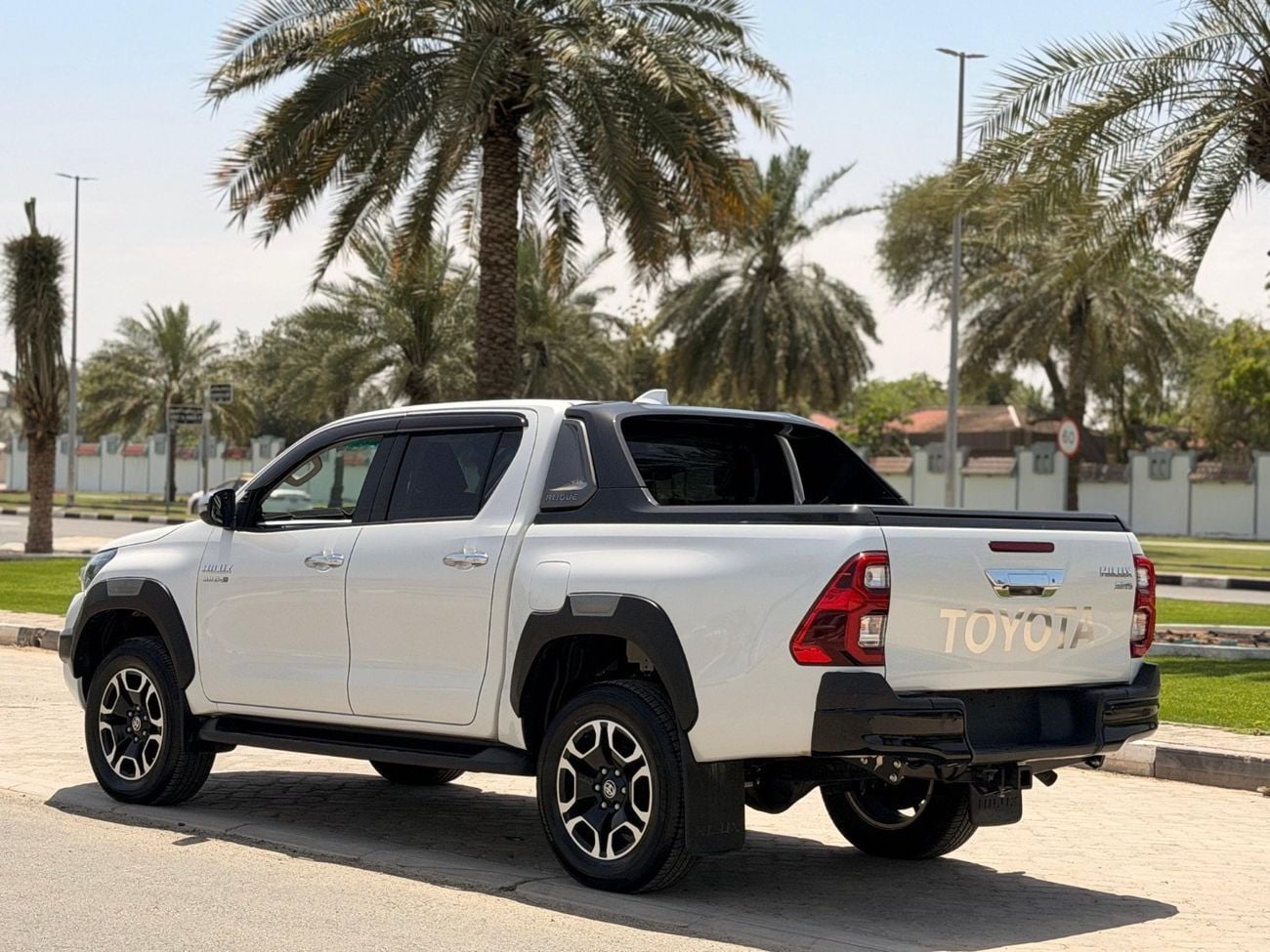 Toyota Hilux SGLX SR5 export from Australia