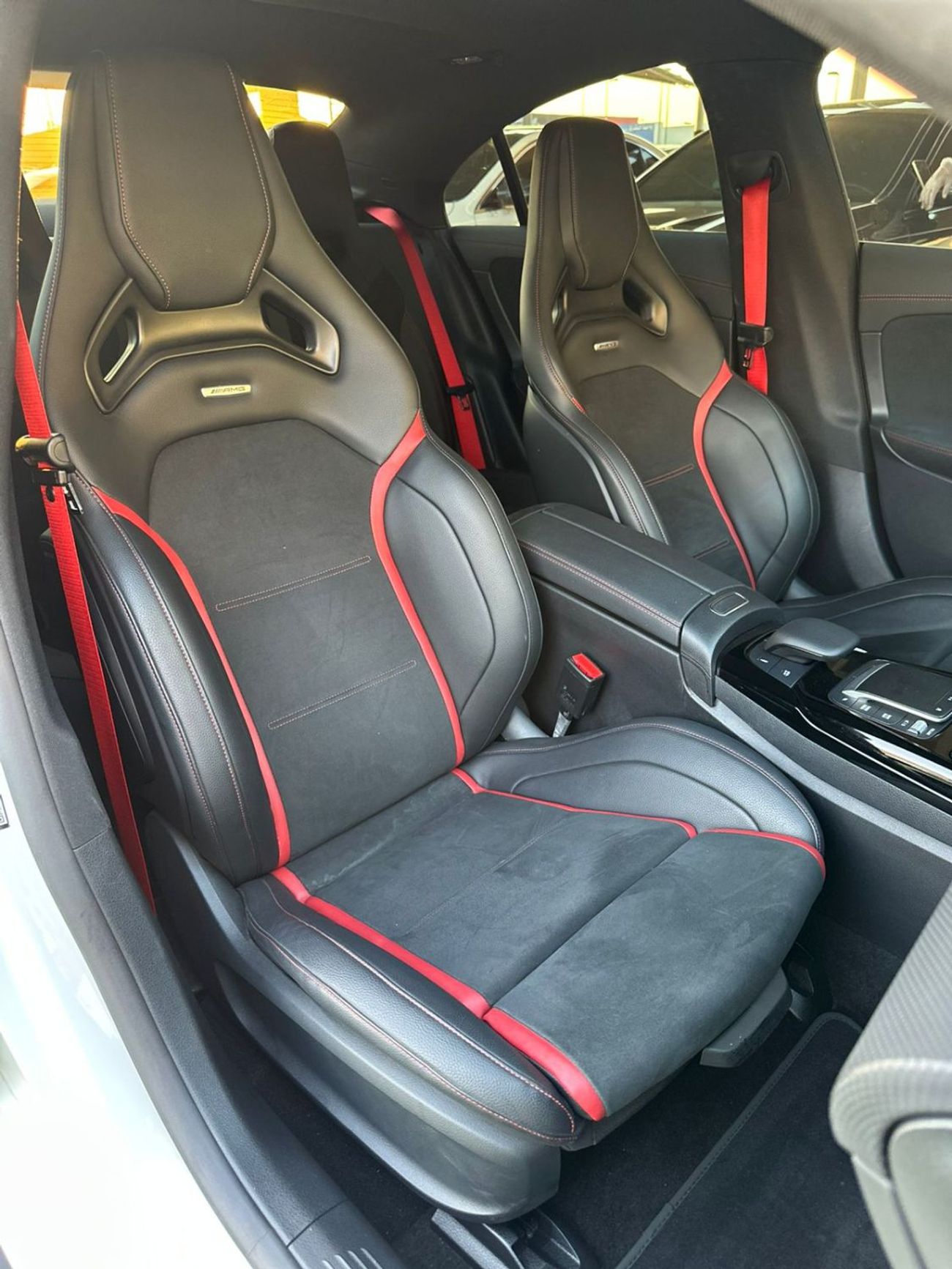 مرسيدس بنز CLA 45 S  AMG مرسيدس CLA45S وارد كلين تايتل صبغ وكاله بحاله ممتازه فل ابشن